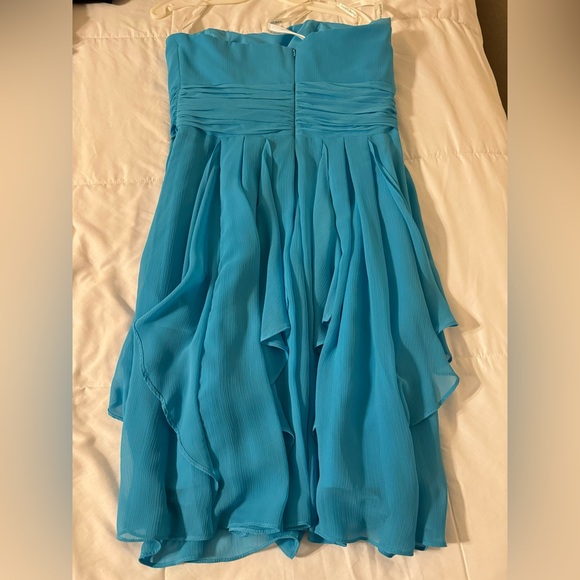 Elegant Blue Strapless Dress - Picture 2 of 3